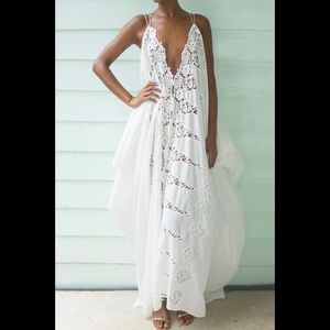 Louis London Roxy Maxi White Lace Dress